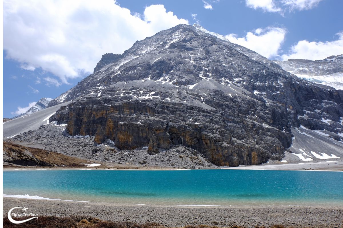Yading Nature Reserve