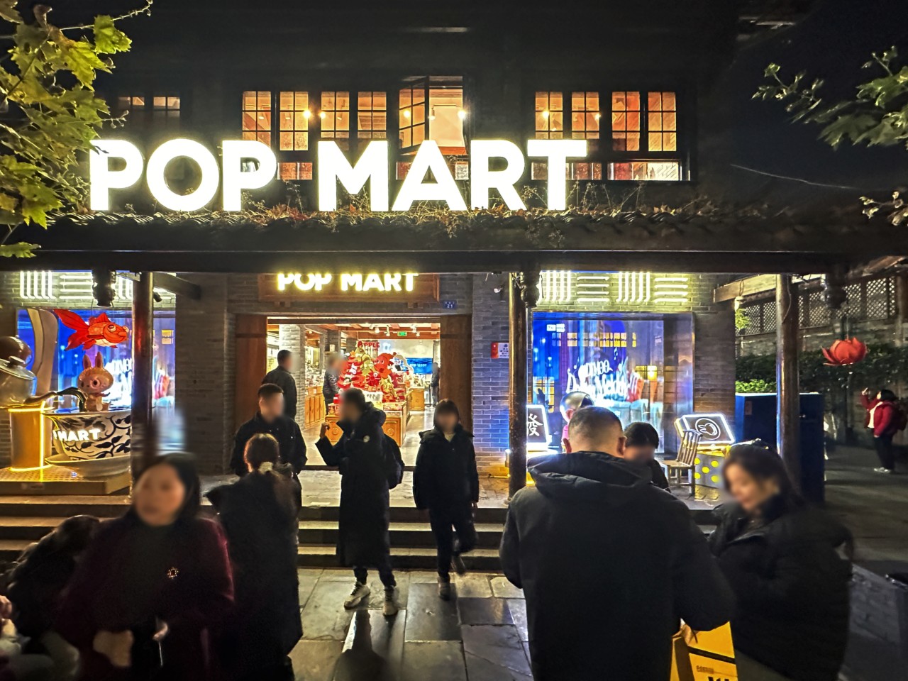 Popmart ที่นี่ตัวฮิตๆ แบบที่ไทยไม่ค่อยมีเลย